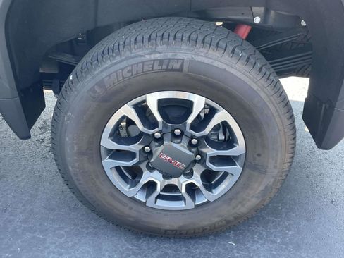 Certified 2025 GMC Sierra 2500 SLE w/ Max Trailering Package image 13