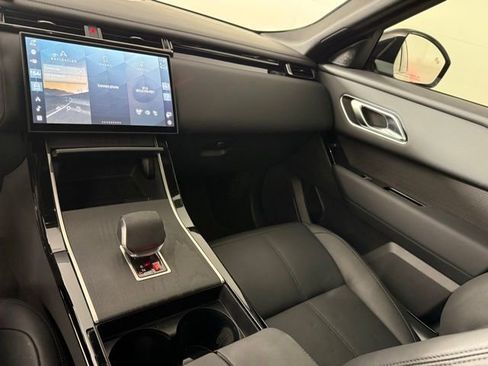 Used 2026 Land Rover Range Rover Velar Dynamic SE AWD/4WD image 22