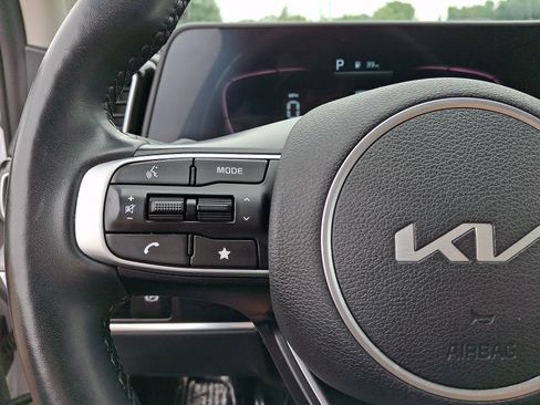 Used 2023 Kia Sportage EX AWD/4WD image 23