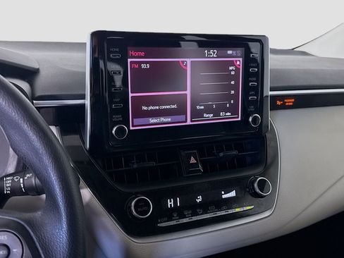 Used 2020 Toyota Corolla LE image 18