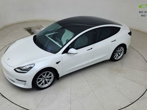 Used 2022 Tesla Model 3 Long Range AWD/4WD image 78