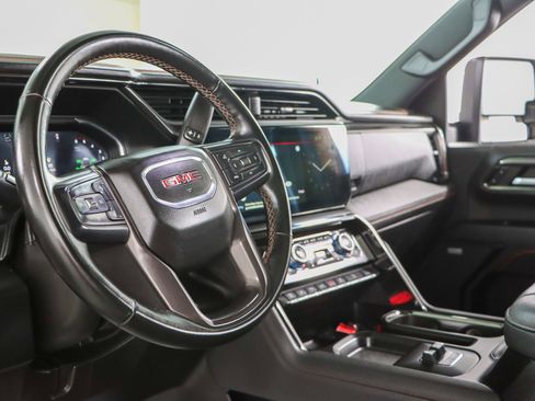 Used 2024 GMC Sierra 2500 AT4 w/ AT4 Premium Plus Package image 27