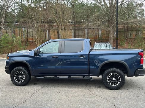 Used 2022 Chevrolet Silverado 1500 ZR2 w/ Technology Package image 8