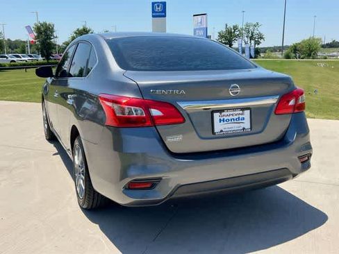 Used 2018 Nissan Sentra S FWD image 5