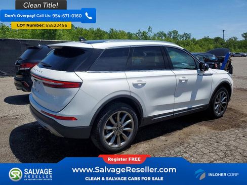 Used 2021 Lincoln Corsair AWD w/ Premium Package image 4