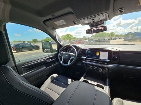 Certified 2024 Chevrolet Silverado 2500 LTZ w/ LTZ Convenience Package AWD/4WD image 15
