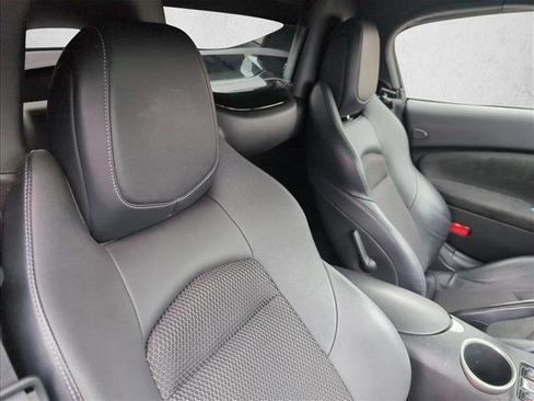 Used 2018 Nissan 370Z Touring image 18