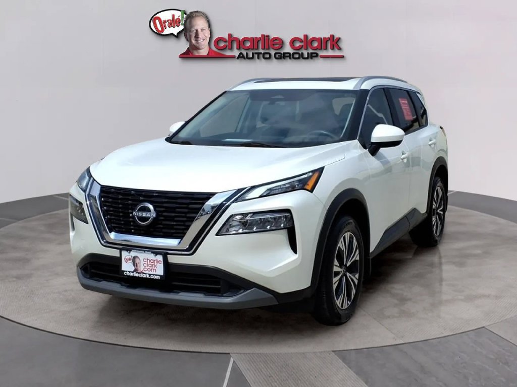 Used 2023 Nissan Rogue SV w/ SV Premium B Package FWD image 1