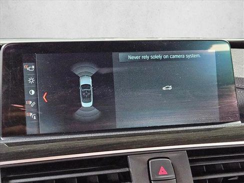 Used 2018 BMW 430i Convertible image 10