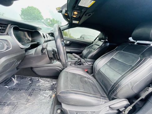 Used 2019 Ford Mustang GT Premium w/ Equipment Group 401A RWD image 17