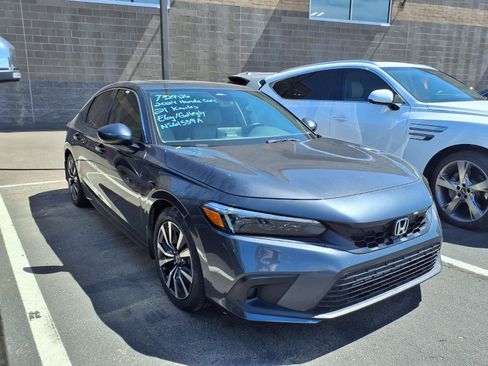 Used 2024 Honda Civic EX-L image 2