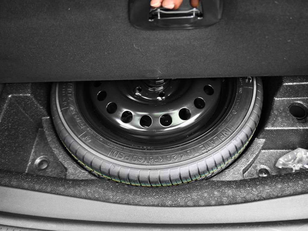 Used 2023 Buick Envision Preferred FWD image 47