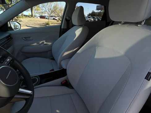 Used 2025 Hyundai Kona SEL image 20