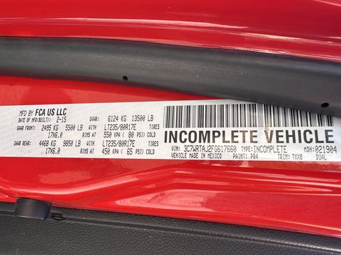 Used 2015 RAM 3500 Tradesman w/ Power & Remote Entry Group image 24