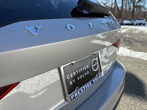 Certified 2025 Volvo V60 B5 Cross Country Plus image 37