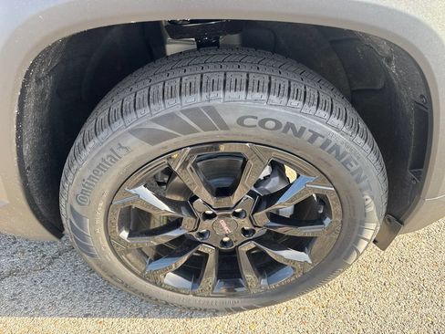 New 2026 GMC Terrain Elevation w/ Elevation Premium Package FWD image 9