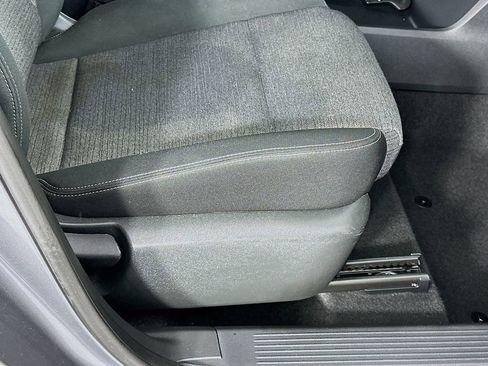Used 2021 Nissan Rogue SV FWD image 23