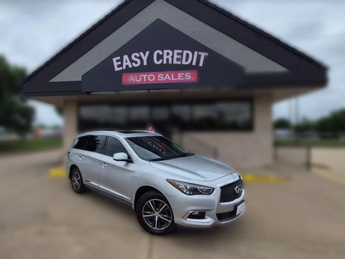 Used 2019 INFINITI QX60 Luxe w/ Essential Package FWD image 1