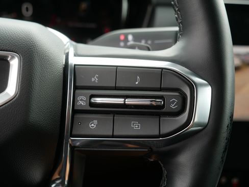 Used 2025 GMC Terrain Elevation AWD/4WD image 29