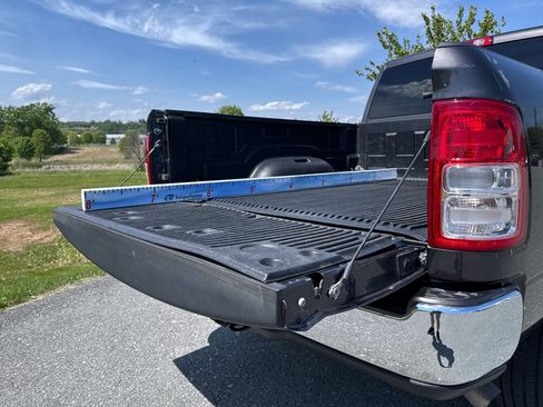 Used 2021 RAM 2500 Big Horn AWD/4WD image 11