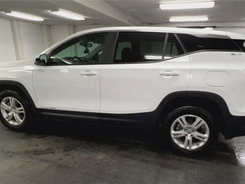 Certified 2024 GMC Terrain SLE image 6