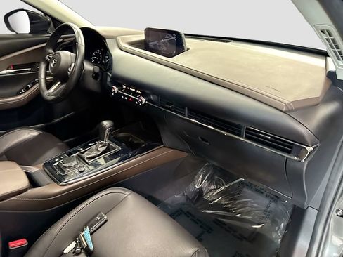 Used 2022 MAZDA CX-30 AWD 2.5 S w/ Premium Package image 35