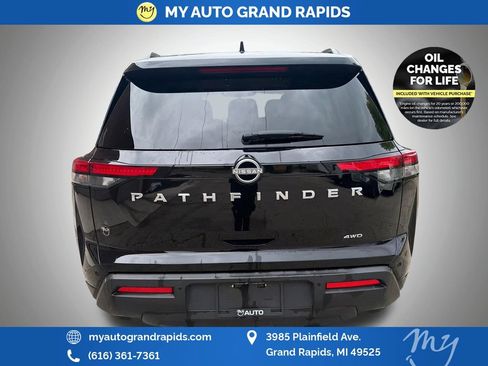 Used 2025 Nissan Pathfinder SV AWD/4WD image 6