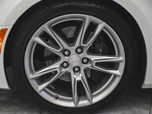 Used 2023 Chevrolet Camaro SS image 7