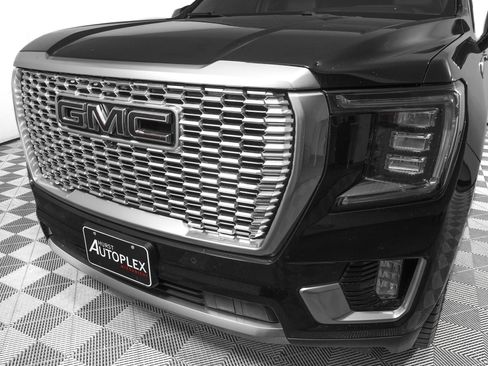 Used 2021 GMC Yukon XL Denali w/ Denali Ultimate Package AWD/4WD image 33