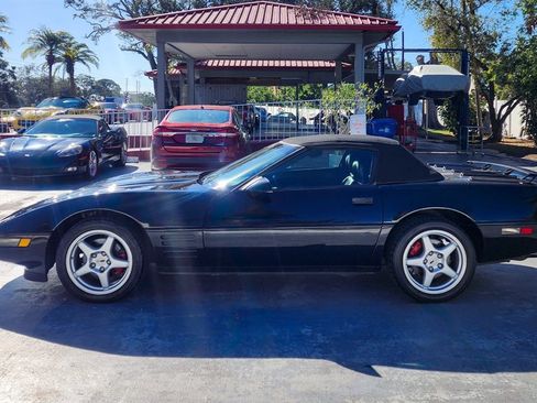 Used 1992 Chevrolet Corvette Convertible image 13