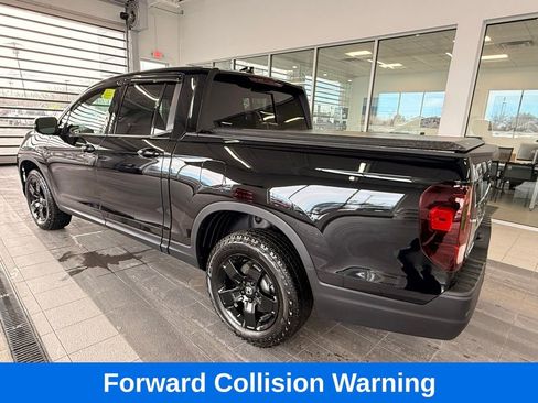 Used 2025 Honda Ridgeline Black Edition image 6