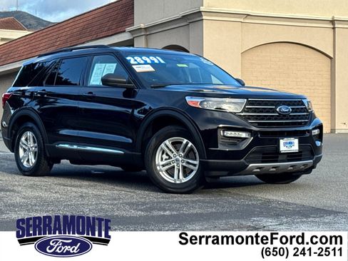 Certified 2022 Ford Explorer XLT w/ Equipment Group 202A image 1