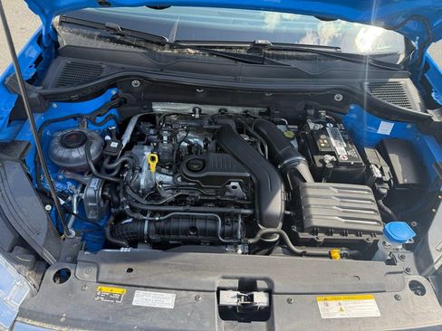 Used 2022 Volkswagen Taos SE image 8