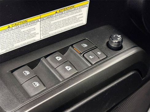 Used 2020 Toyota Tacoma TRD Off-Road AWD/4WD image 25