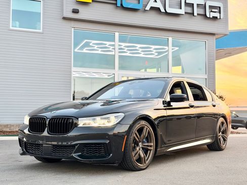 Used 2018 BMW M760i xDrive AWD/4WD image 13