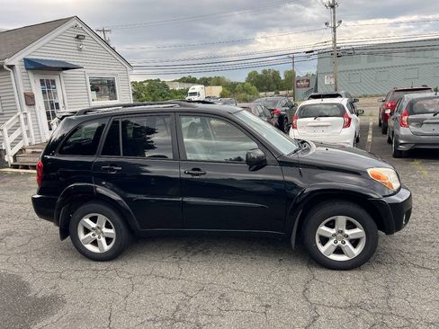 Used 2005 Toyota RAV4 4WD image 9