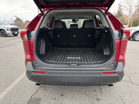 Used 2023 Toyota RAV4 XLE Premium image 8