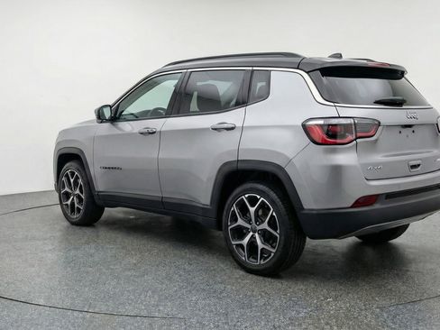 Used 2025 Jeep Compass Limited AWD/4WD image 6
