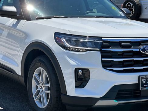 New 2026 Ford Explorer Active w/ Active Comfort Package RWD image 11
