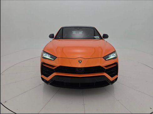 Used 2022 Lamborghini Urus image 5