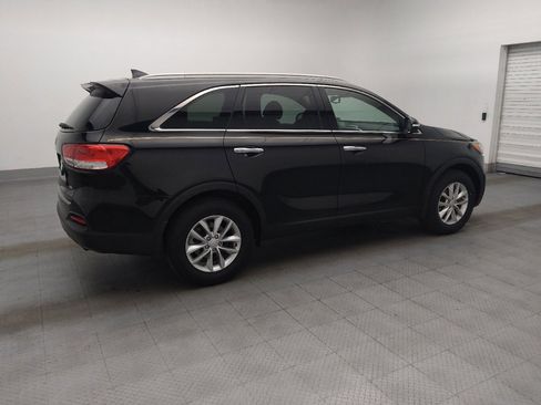 Used 2018 Kia Sorento FWD image 10