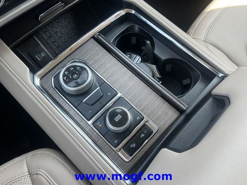 Certified 2024 Ford Expedition Max Limited AWD/4WD image 12