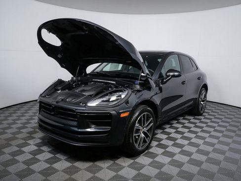 New 2026 Porsche Macan image 32