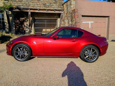 Used 2020 MAZDA MX-5 Miata RF Grand Touring RWD image 33