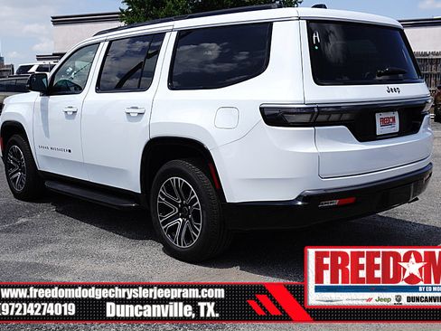 New 2026 Jeep Grand Wagoneer 2WD w/ Premium Group I image 3