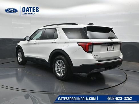 New 2026 Ford Explorer Active w/ Active Comfort Package RWD image 8