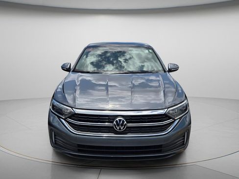Used 2022 Volkswagen Jetta SEL FWD image 3
