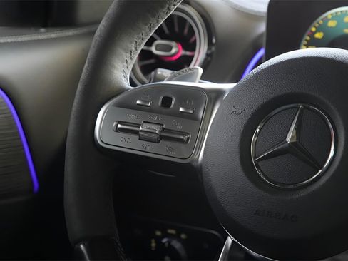 Used 2021 Mercedes-Benz GLB 35 AMG 4MATIC w/ Multimedia Package image 22