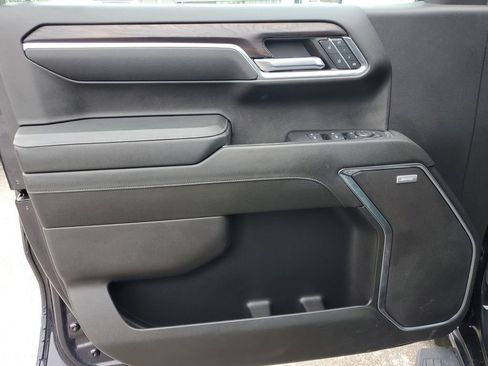 Certified 2024 GMC Sierra 1500 SLT w/ SLT Convenience Package image 23