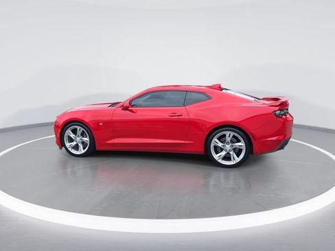 Used 2019 Chevrolet Camaro SS RWD image 5